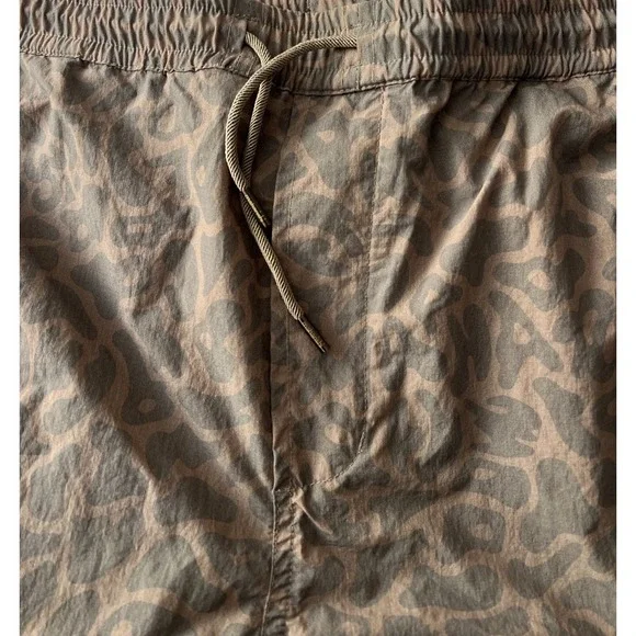 Maharishi Mens Shorts Camo Cargo Size XXL